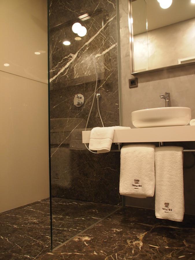 Theatre Hotel Ołomuniec Zewnętrze zdjęcie
