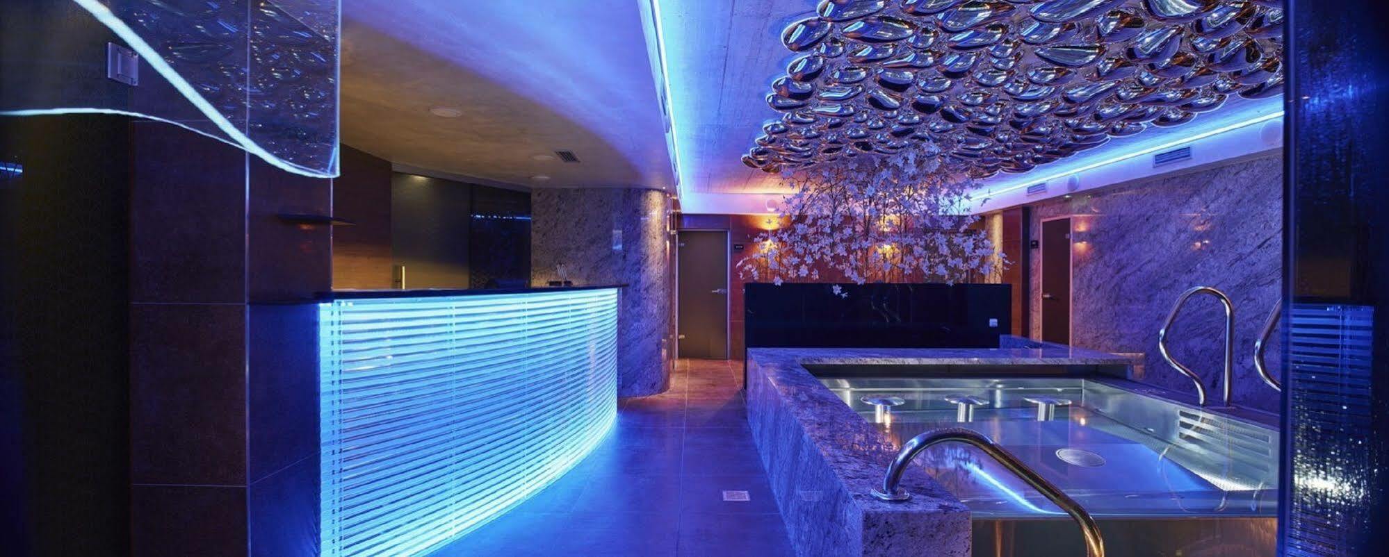 Theatre Hotel Ołomuniec Zewnętrze zdjęcie